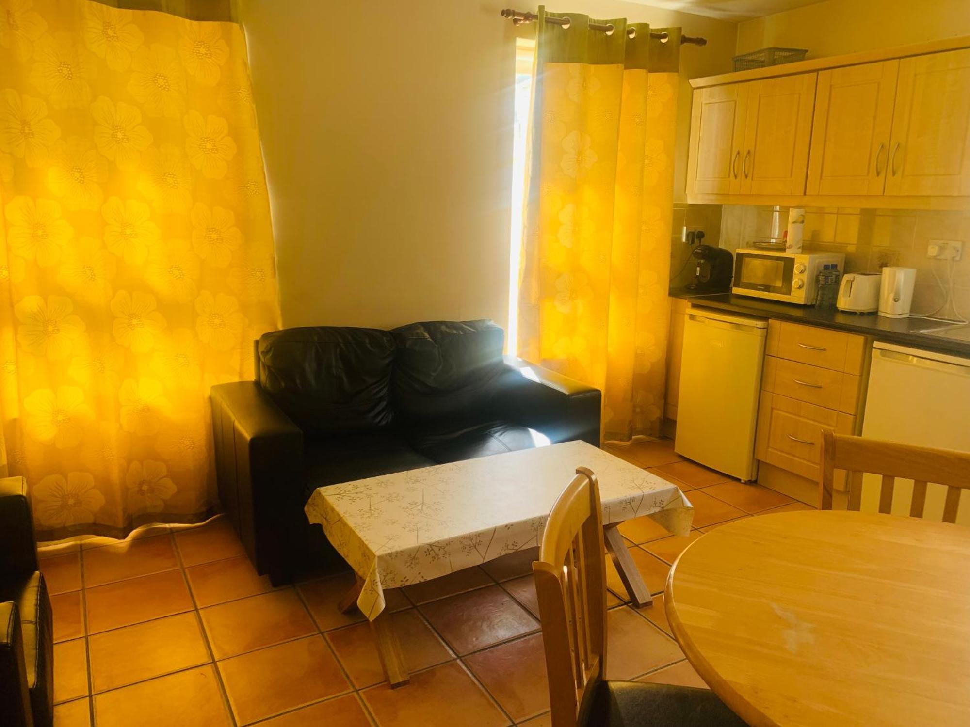 Sea View Flat Cobh Apartment Ngoại thất bức ảnh